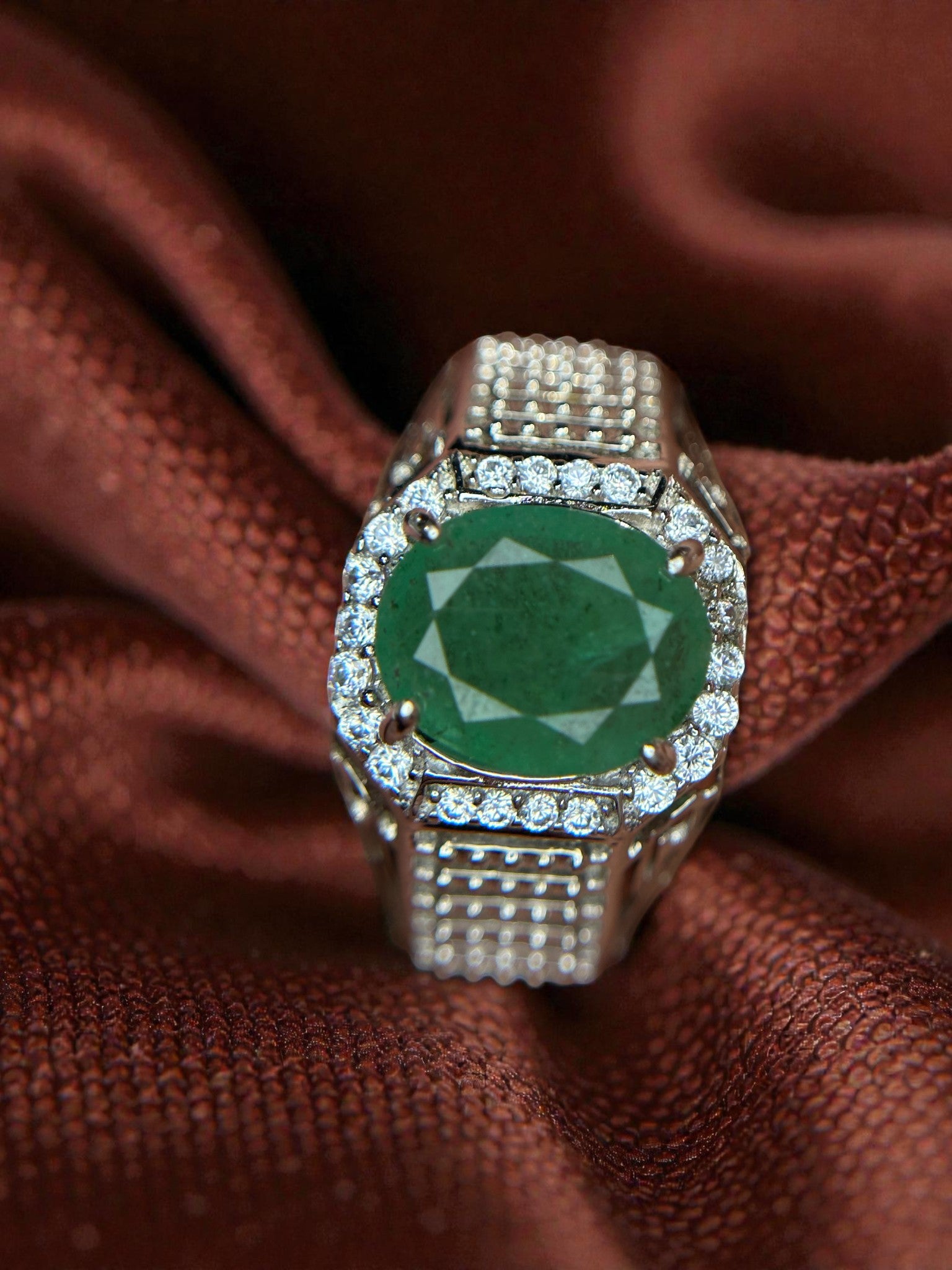 Regal Strength: Natural Emerald Men's Ring in 925 Silver with Detailed Pavé Halo