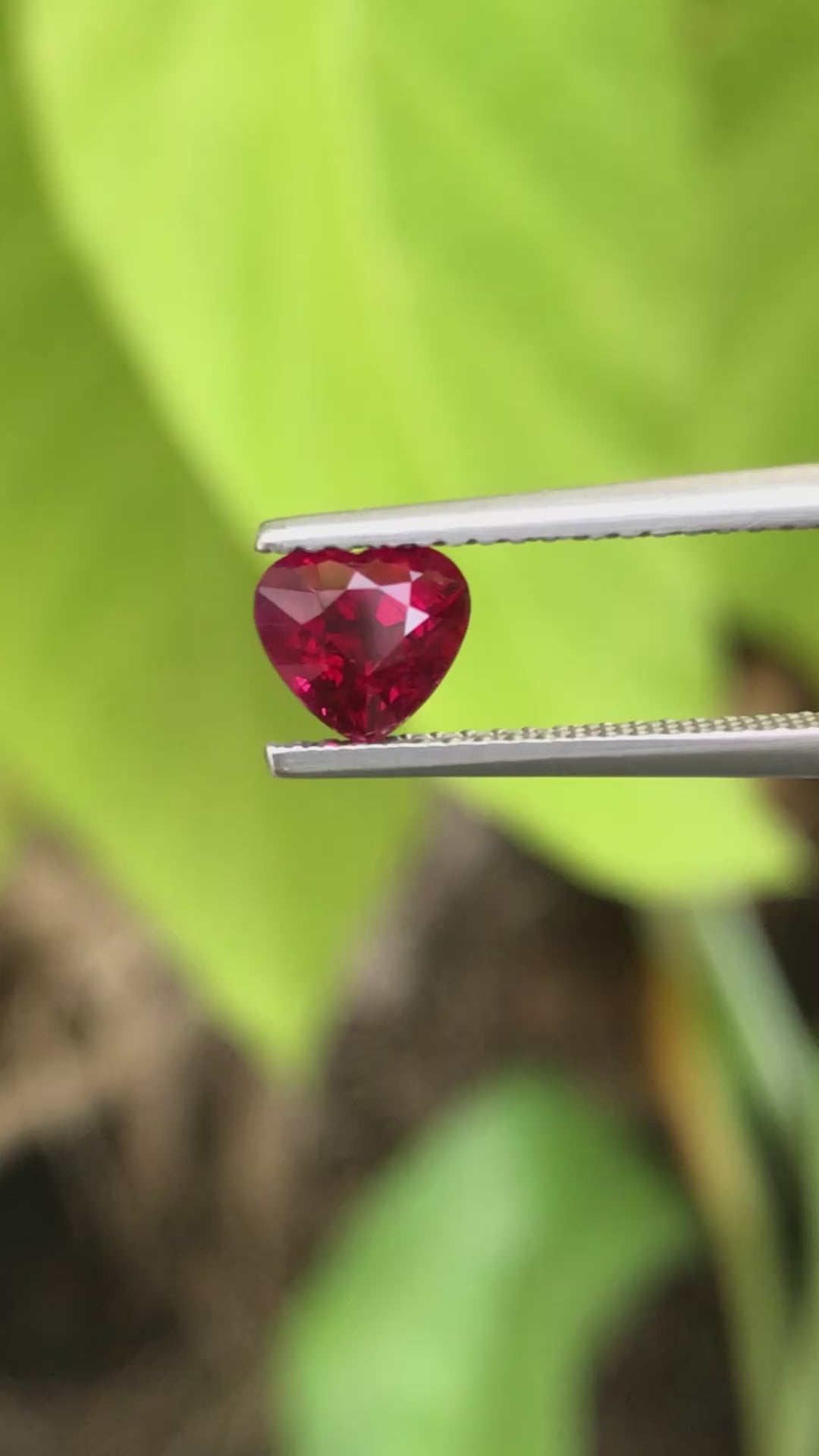 1.04 ct Natural Unheated Ruby - Heart Cut Vivid Red Loose Gemstone from Mozambique