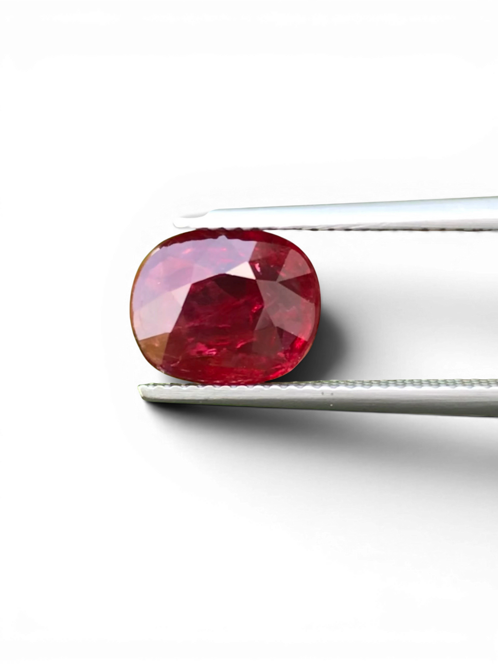 Shiza Gems 3.02 ct oval cut unheated ruby, vivid red, faceted gemstone for jewelry.