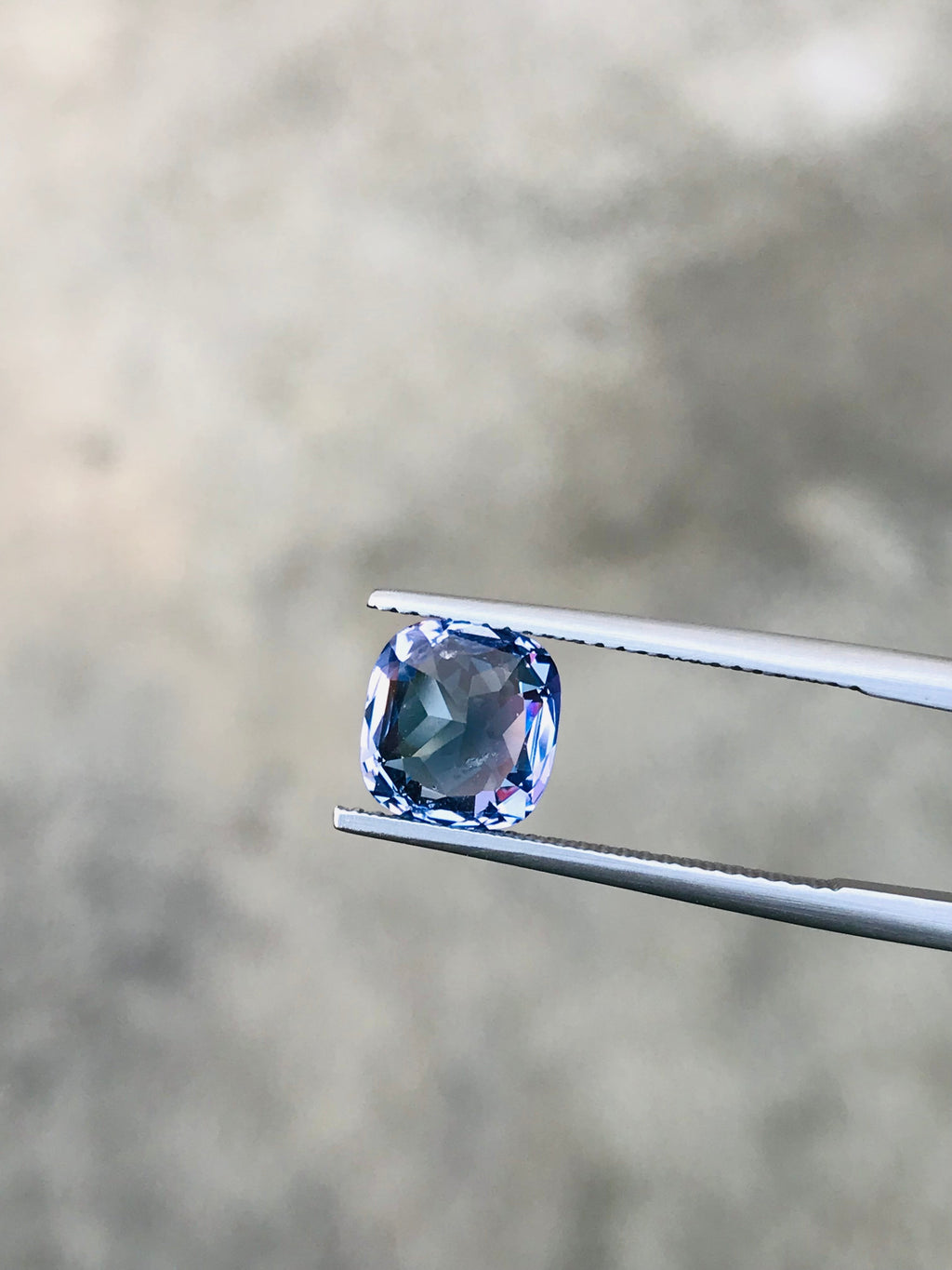Shiza Gems 2.70 ct bi-color cushion cut spinel gemstone, teal-blue to lighter tones, untreated, for custom jewelry.